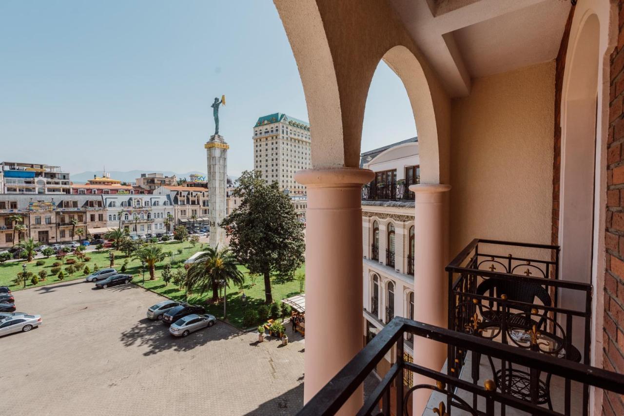 Golden Palace Batumi Hotel&Casino Exterior foto