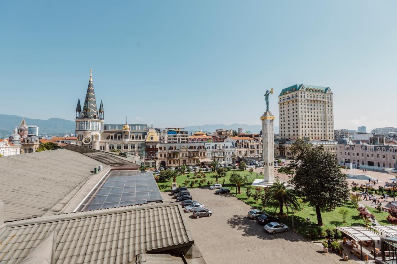 Golden Palace Batumi Hotel&Casino Exterior foto